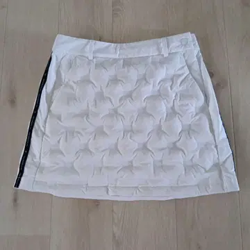 뉴발란스 화이트 다운 퀼팅 스커트 여성용