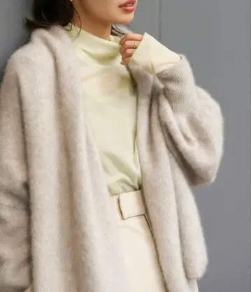 NOBLE 시어 스키니 하이넥