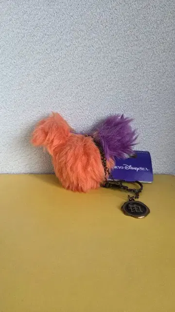 [ 새상품 택 포함 ] 디즈니씨 할로윈 한정판 퍼 참 빌런풍