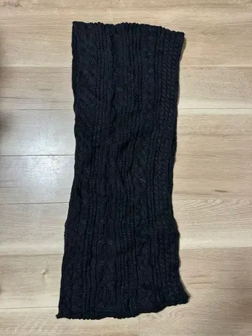 AZUL 케이블 짜임 머플러 블랙 프리