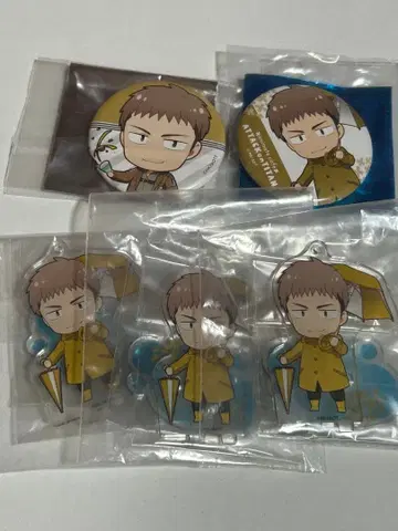 진격의 거인 애니메이트 카페 아크릴 스탠드 캔뱃지 세트