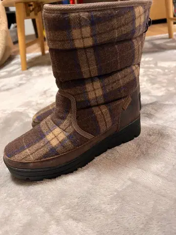 새상품급 키다리 아저씨 체크 부츠 23cm