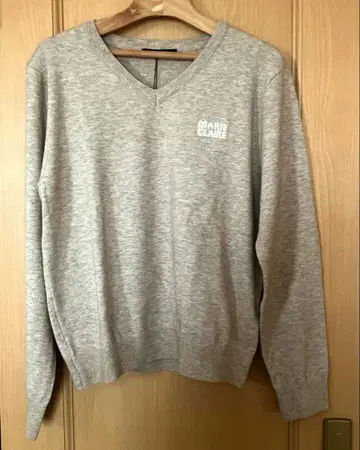 MARIE CLAIRE 베이지 V넥 스웨터