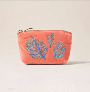 Elizabeth Scarlett 코인 파우치