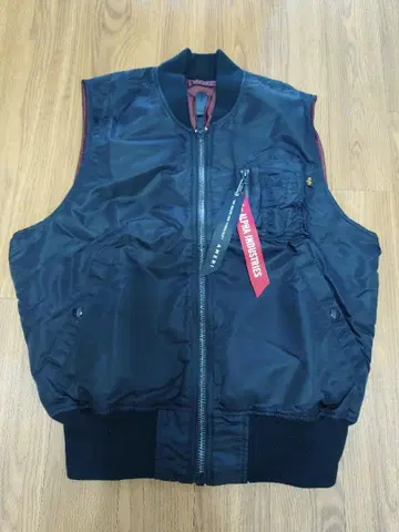 AMERI x ALPHA MA1 VEST