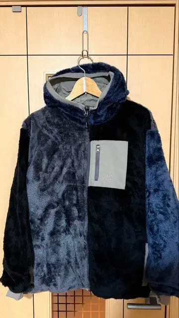 짐 마스터 리버서블 보아 x 타스론 후드 네이비 L