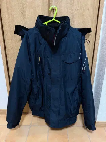 바틀 방한 블루종 7210 L 사이즈 네이비