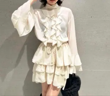 LILY BROWN 쉬폰 프릴 셋업