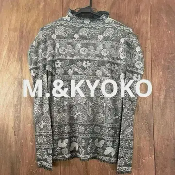 M&KYOKO 터틀넥 니트 꽃무늬 그레이 계열 엠앤쿄코 하이넥