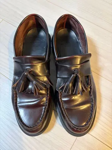 닥터마틴 태슬 로퍼