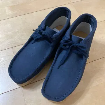 미사용 새상품 클락스 왈라비 스웨이드 부츠 24.5~25.0 박스 포함