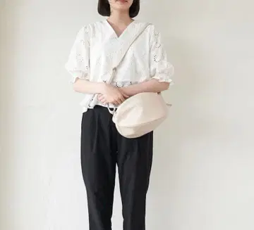 숲의 학교 코롱토 파우치 M 가는 끈 숄더백 베이지