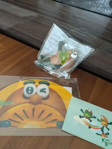 키위 브라더스 피규어 세트 증정품