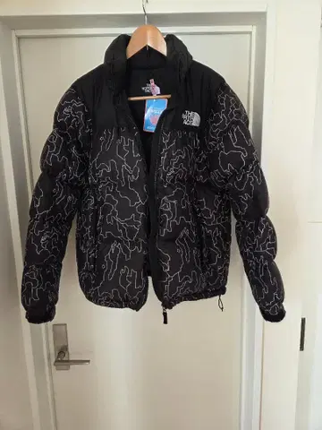 THE NORTH FACE 다운 자켓 블랙/화이트