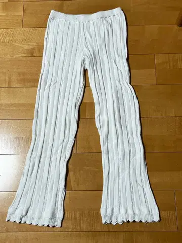 bulle de savon 뷔르데사봉 레이스 레깅스 화이트 새상품