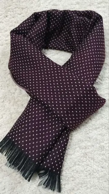 울 100% 와인 레드 도트 무늬 머플러