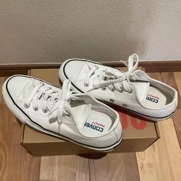 Converse 리액트 화이트 로우컷 스니커즈