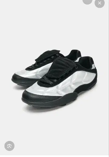 Zara 메탈릭 러닝 스니커즈 실버/블랙