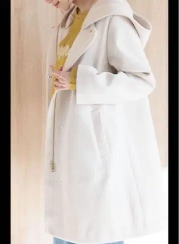 글로벌 워크 가벼운 스트레치 2WAY 코트 M 사이즈