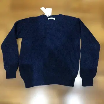 Hands of creation 네이비 긴팔 니트