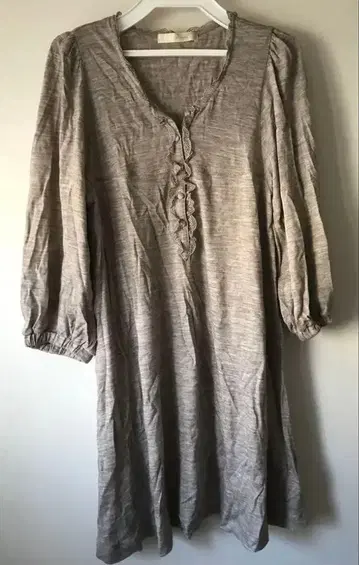 프랑슈리페 원피스 고양이 버튼