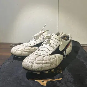 미즈노 모렐리아 II JAPAN/크로스 스티치(화이트 x 블랙) 24cm