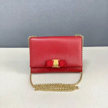 FERRAGAMO 가죽 빨간색 숄더백 체인 스트랩a