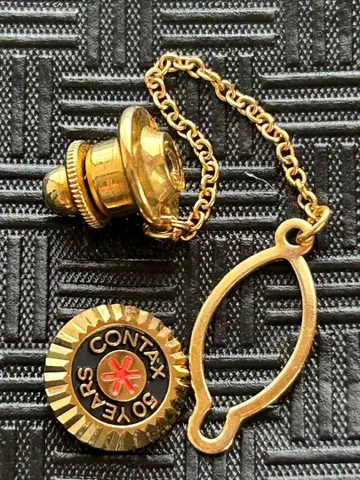 CONTAX 50주년 기념 넥타이핀