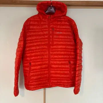 파타고니아 Patagonia 울트라 라이트 다운 오렌지 M 드로 코드