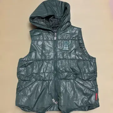 드럭스토어 다크 그린 후드 부착 베스트