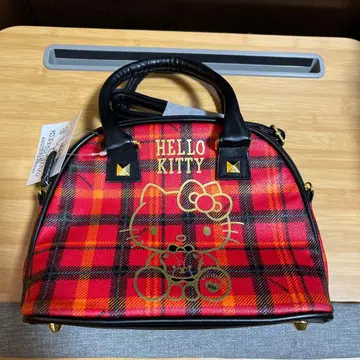 HELLO KITTY 40주년 기념 핸드백
