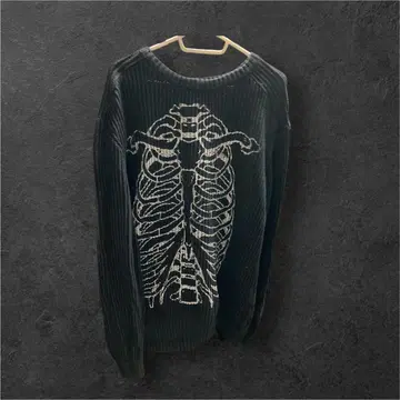 골격 프린트 블랙 니트 스웨터
