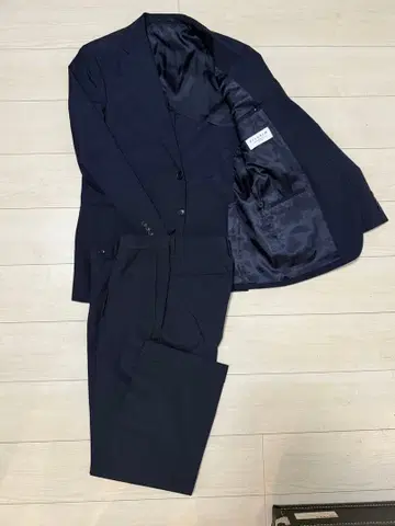 새상품급 TOMORROWLAND PILGRIM 수트 사이즈 50