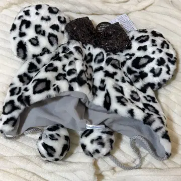 미니 레오파드 무늬 팬 캡 화이트 블랙 화이트 블랙