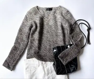 언타이틀 UNTITLED V넥 니트 스웨터 그라데이션 그레이