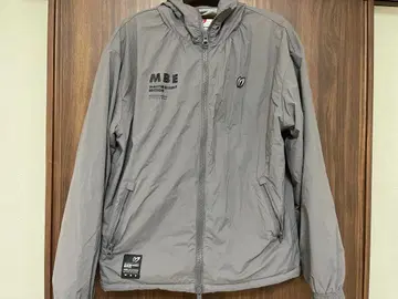 MASTER BUNNY 그레이 후드 부착 자켓