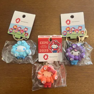 산리오 미야쿠미야쿠 최애 컬러 파스텔 컬러 키티 쿠로미 시나모