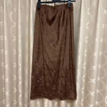 RADIATE 퍼 스커트