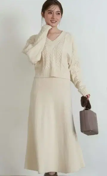 Noela 레이어드 케이블 니트 원피스