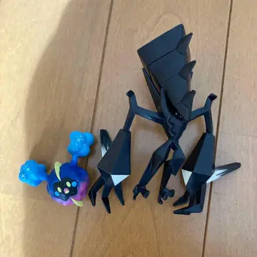 몬코레 코스모그 네크로즈마 피규어 세트