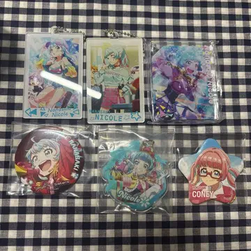나나시스 니콜 코니 아크링 키링 코롯타 캔뱃지
