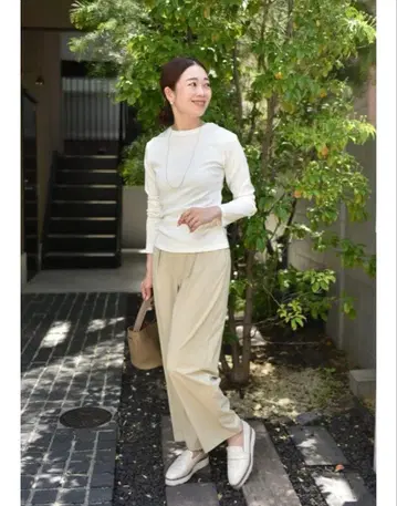 탄력감 턱 와이드 팬츠 ourhome