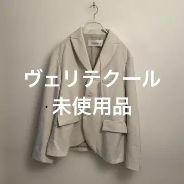 베리떼꾸르 미사용품 자켓