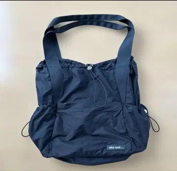 니코앤드 토트백