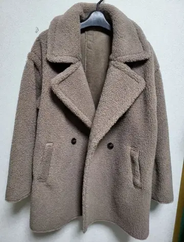 보아 코트 무스탕 코트