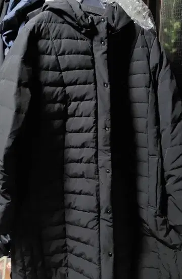 Norne 다운 코트 블랙 4L