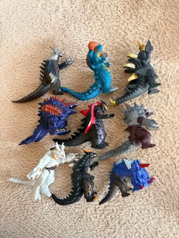 울트라맨 괴수 소프트 비닐 9체 세트