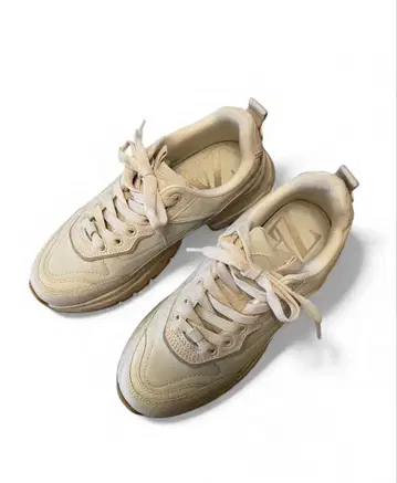 ZARA 통굽 스니커즈 (크림색)