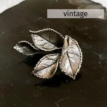 빈티지 잎 디자인 귀찌 vintage