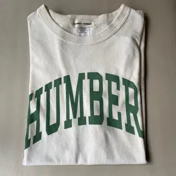 험버트 험버트 칼리지 로고 T셔츠 2022 M 사이즈